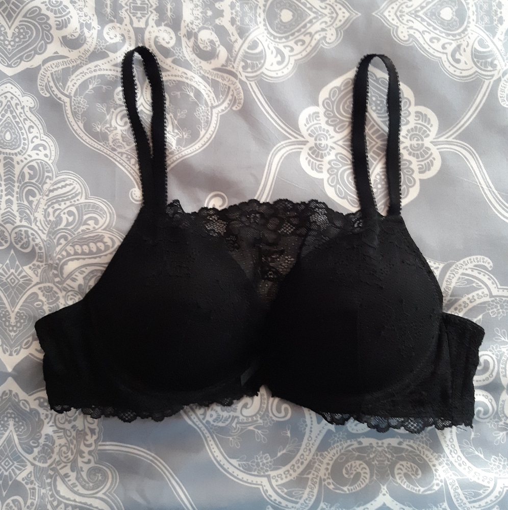 36B Unbranded Fancy Black Bra - NWOT